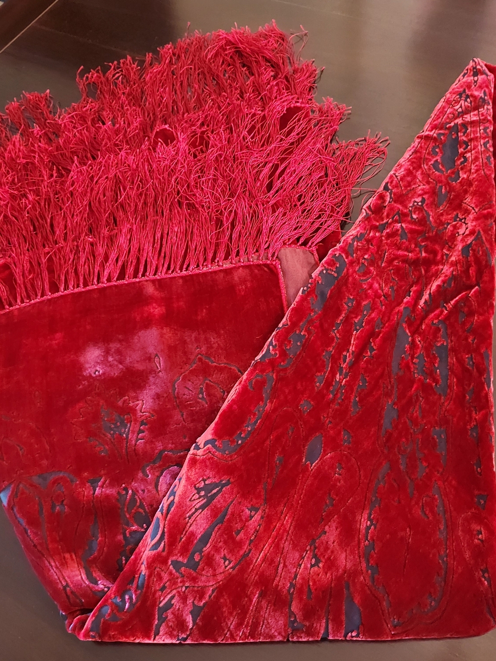 Luxurious Red Velvet Fringe Burn- Out Wrap Women's Accessory. 70 X 38 - Picture 11 of 11